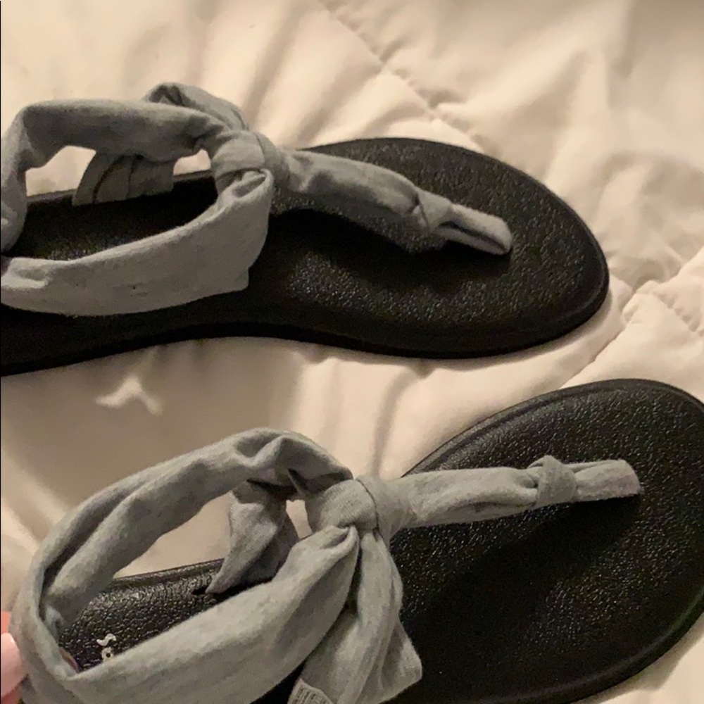 Flip flops